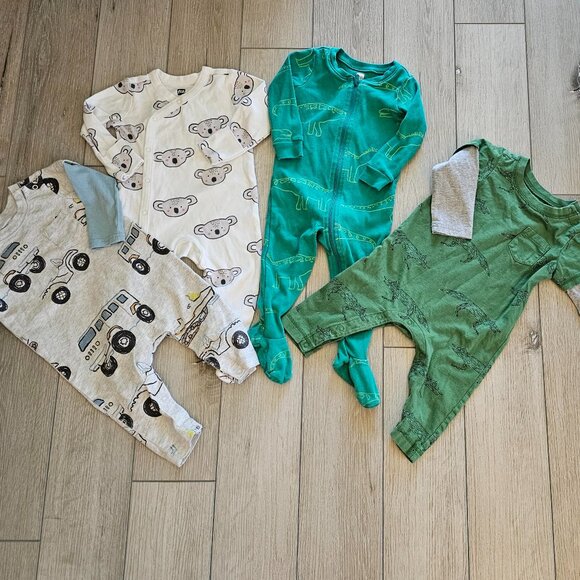 Tea Collection - Layered Sleeve Baby Romper - Sleepers - 3-6 month -  Set of 4 - Picture 1 of 9